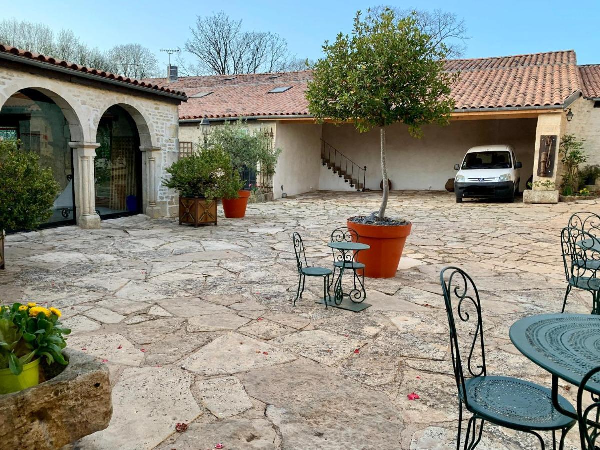 Logis De La Roche - Niort - Chauray Hotel Exterior photo